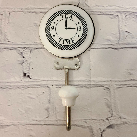 Black and White Tea Time 3 o'clock Kitchen/Laundry/Bedroom Wall Hanger Hook 6.5" - Picture 1 of 3